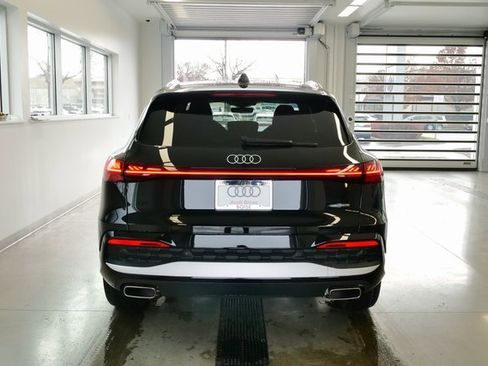 New 2025 Audi Q5 Prestige image 5