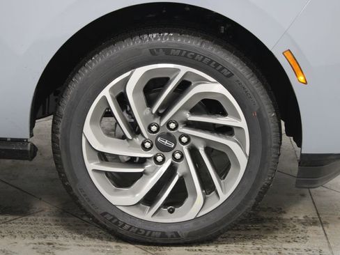 New 2026 Lincoln Navigator Reserve image 11