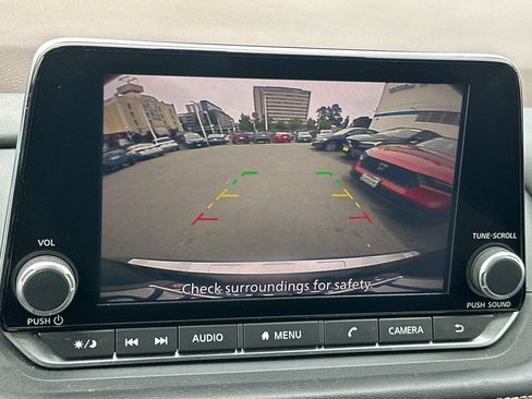 Used 2023 Nissan Rogue SV FWD image 23