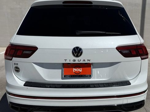 Certified 2024 Volkswagen Tiguan SE R-Line image 4