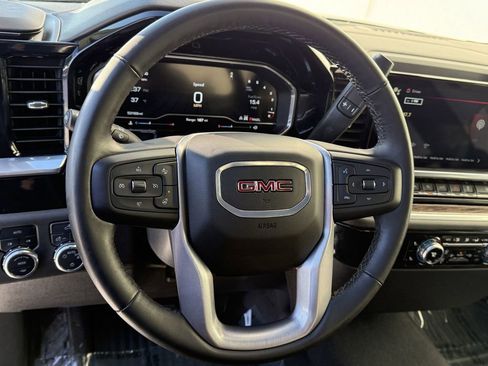 Used 2024 GMC Sierra 1500 SLE image 19