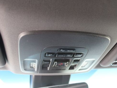 Used 2021 Toyota Avalon Touring w/ Advanced Safety Package image 15