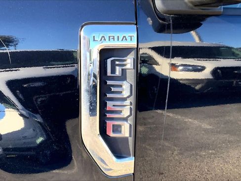 Certified 2020 Ford F350 Lariat w/ Lariat Ultimate Package image 26