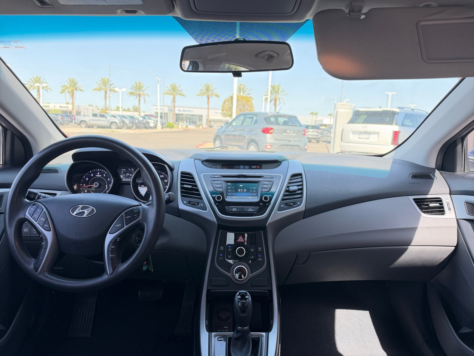 Used 2015 Hyundai Elantra SE w/ Option Group 02 FWD image 20