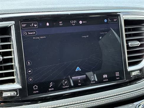 Used 2023 Chrysler Pacifica Limited image 31