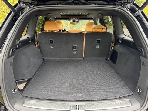 New 2025 Jeep Grand Cherokee Summit w/ Luxury Tech Group V image 18