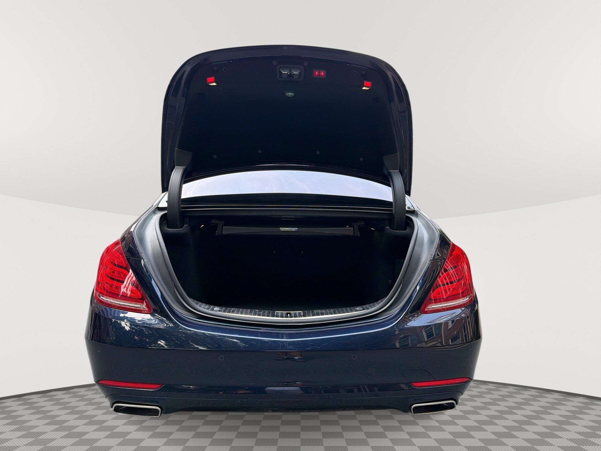 Used 2015 Mercedes-Benz S 550 Sedan image 21