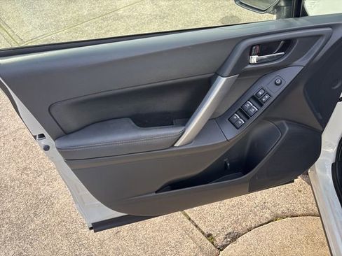 Used 2018 Subaru Forester 2.5i Premium w/ Popular Package #2A image 25