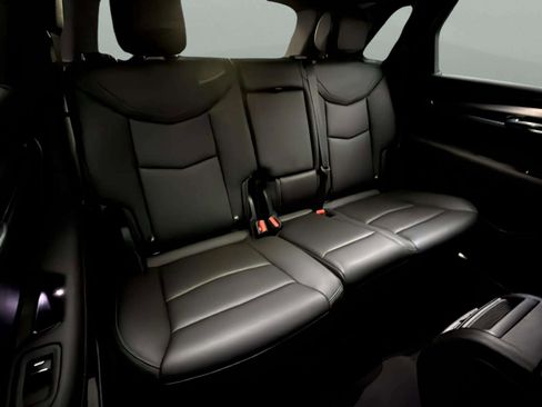 Used 2022 Cadillac XT5 Luxury image 30