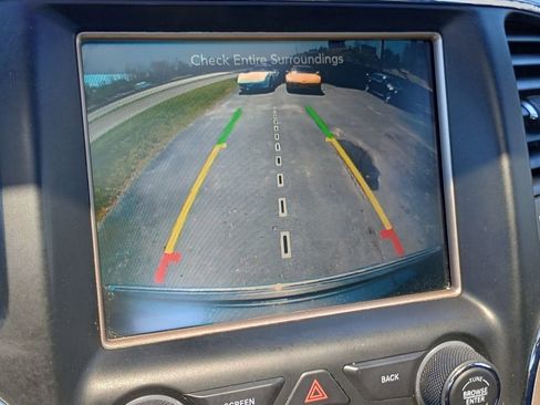 Used 2015 Jeep Grand Cherokee Overland w/ Advanced Technology Group image 14