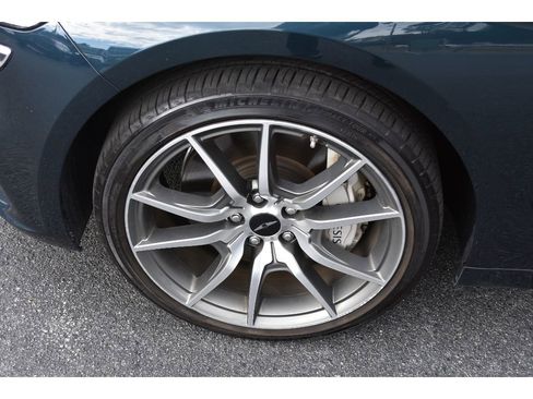 Used 2025 Genesis G70 2.5T image 8