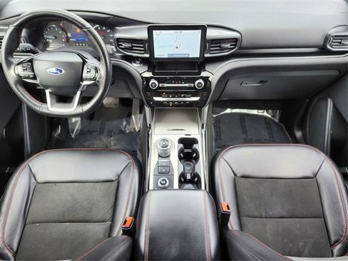 Certified 2022 Ford Explorer ST-Line w/ Class IV Trailer Tow Package image 12