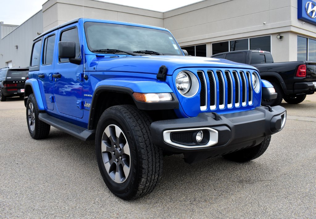 Used 2023 Jeep Wrangler Unlimited Sahara w/ Cold Weather Group AWD/4WD image 7