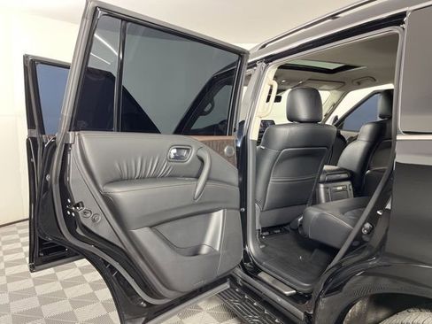 Used 2024 Nissan Armada Platinum w/ Captain's Chairs Package image 44