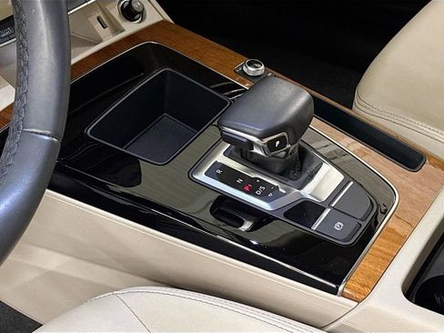 Certified 2023 Audi Q5 2.0T Premium w/ Convenience Package image 19