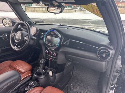 Used 2017 MINI Cooper S image 12