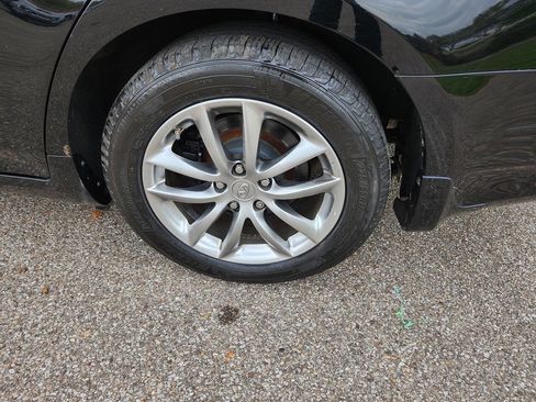 Used 2009 INFINITI G37 x Sedan w/ Premium Pkg image 4