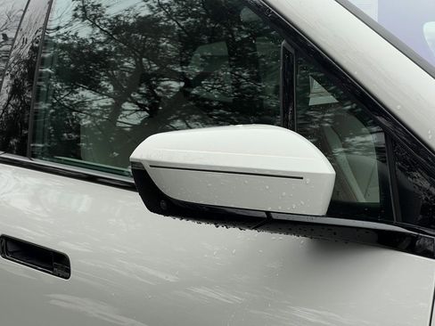 Used 2022 BMW iX xDrive50 w/ Convenience Package image 10