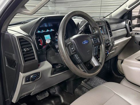 Used 2019 Ford F450 XL w/ Power Equipment Group image 17