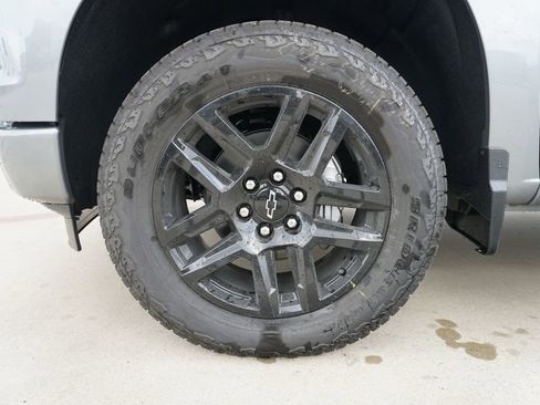 Used 2023 Ford F350 Lariat image 14