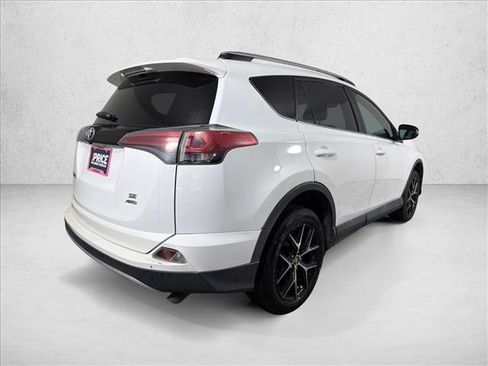 Used 2016 Toyota RAV4 SE AWD/4WD image 4