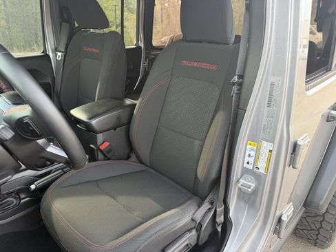 Used 2019 Jeep Wrangler Unlimited Rubicon image 15