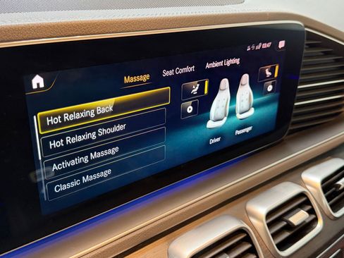 Used 2020 Mercedes-Benz GLS 580 4MATIC image 31