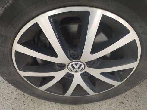 Used 2017 Volkswagen Jetta SE image 34