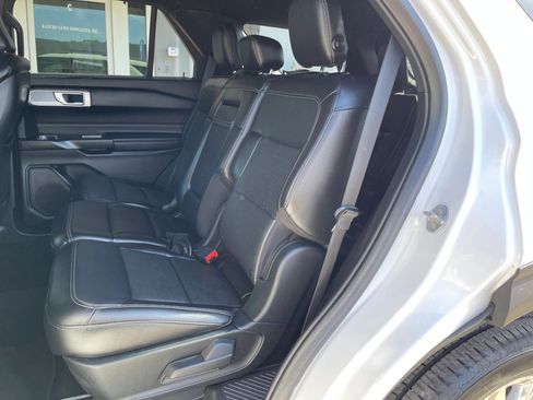 Used 2020 Ford Explorer Limited w/ Hybrid Equipment Group 310A image 24