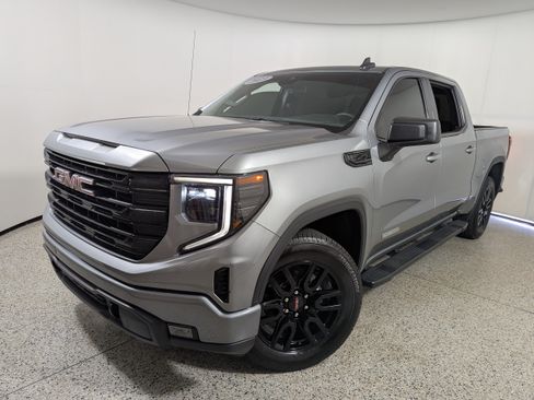 Used 2023 GMC Sierra 1500 Elevation AWD/4WD image 22