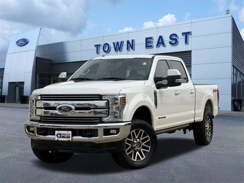 Used 2018 Ford F250 Lariat w/ Lariat Ultimate Package image 1