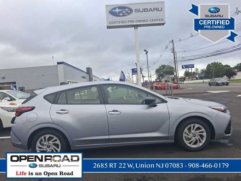 Used 2025 Subaru Impreza 2.0i AWD/4WD image 2