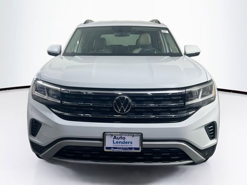 Used 2023 Volkswagen Atlas SE image 2