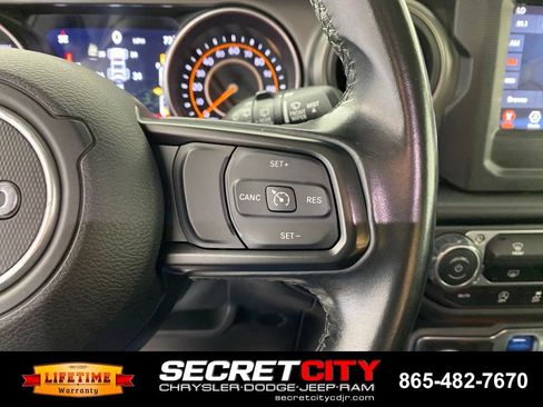 Used 2021 Jeep Wrangler Sport AWD/4WD image 15