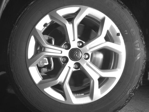 Used 2025 Jeep Compass Latitude image 12