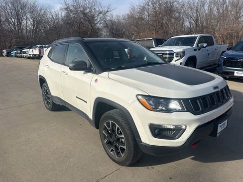 Used 2019 Jeep Compass Trailhawk w/ Cold Weather Group image 5