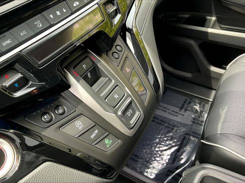 Used 2026 Honda Odyssey Elite image 18
