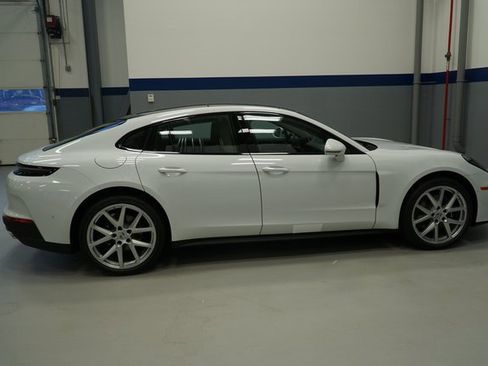 New 2026 Porsche Panamera 4 image 11