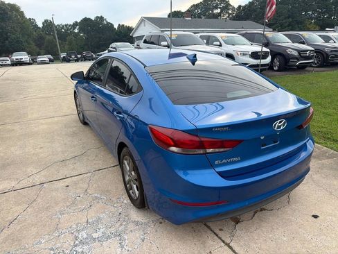 Used 2018 Hyundai Elantra SEL FWD image 11