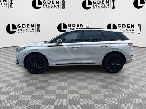 Used 2025 Lincoln Corsair FWD w/ Equipment Group 101A image 5