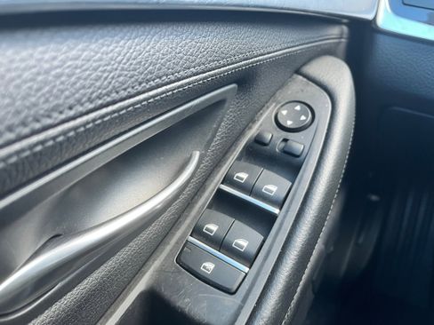 Used 2016 BMW 528i xDrive 528i xDrive w/ Premium Package image 23