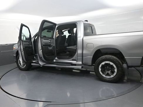 Used 2019 RAM 1500 Big Horn AWD/4WD image 33