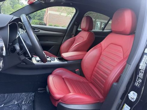 Used 2024 Alfa Romeo Stelvio Veloce AWD/4WD image 12