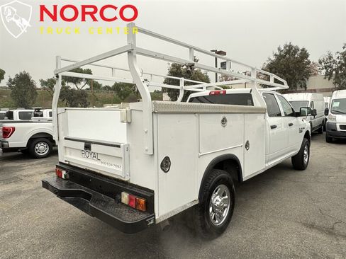 Used 2018 RAM 3500 Tradesman w/ Chrome Appearance Group image 9