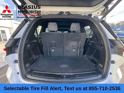 Used 2023 Jeep Grand Cherokee L Laredo image 27