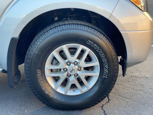 Used 2019 Nissan Frontier SV image 33