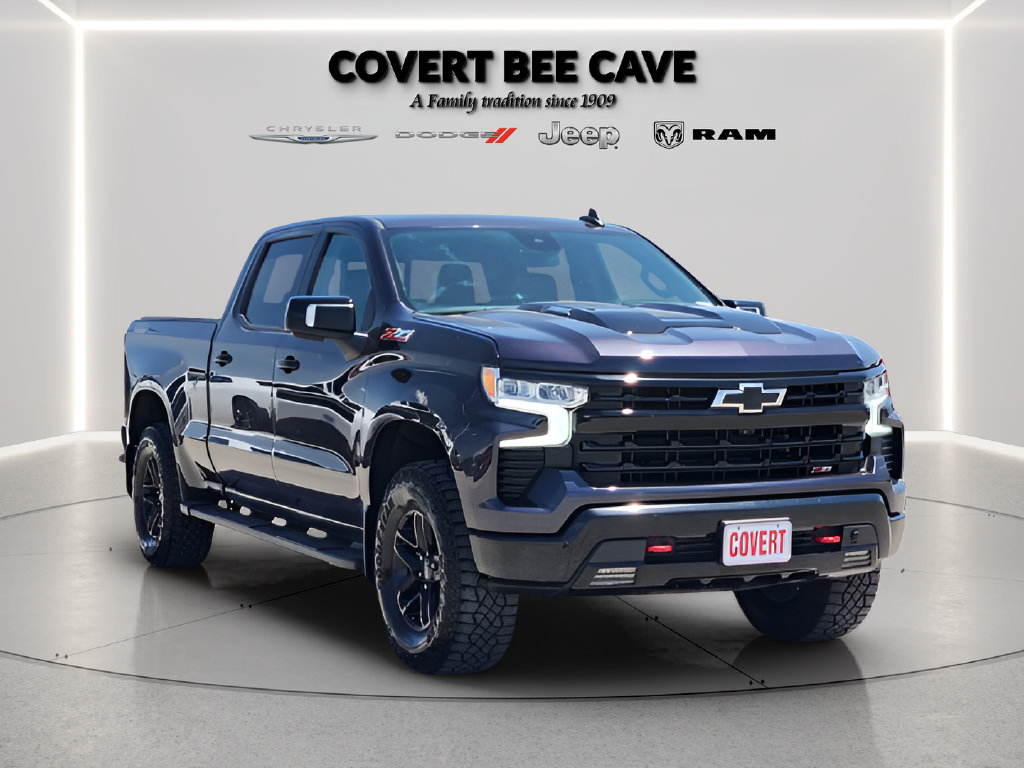 Used 2022 Chevrolet Silverado 1500 LT Trail Boss w/ LT Trail Boss Premium Package AWD/4WD image 3