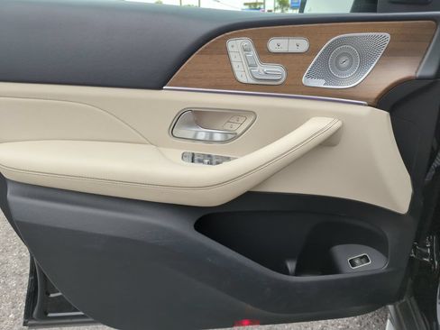 Used 2021 Mercedes-Benz GLE 350 4MATIC w/ 3rd Row Seat Package image 17