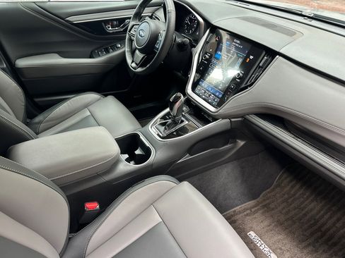Used 2025 Subaru Outback Onyx Edition image 21