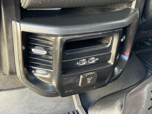 Used 2019 RAM 1500 Laramie RWD image 20